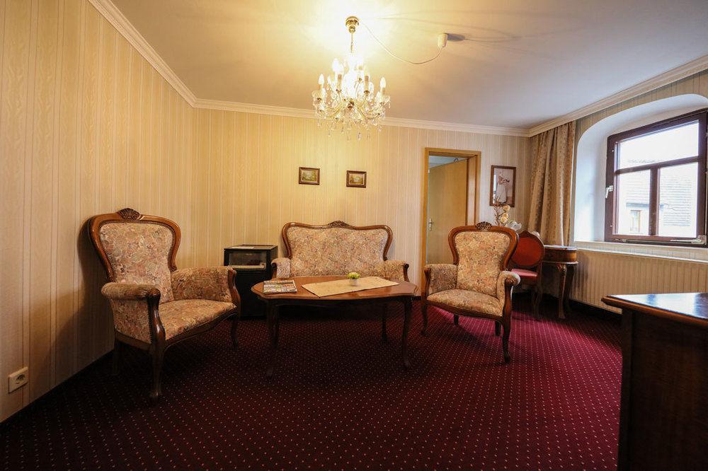 Hotel Zur Traube Freyburg Exteriér fotografie
